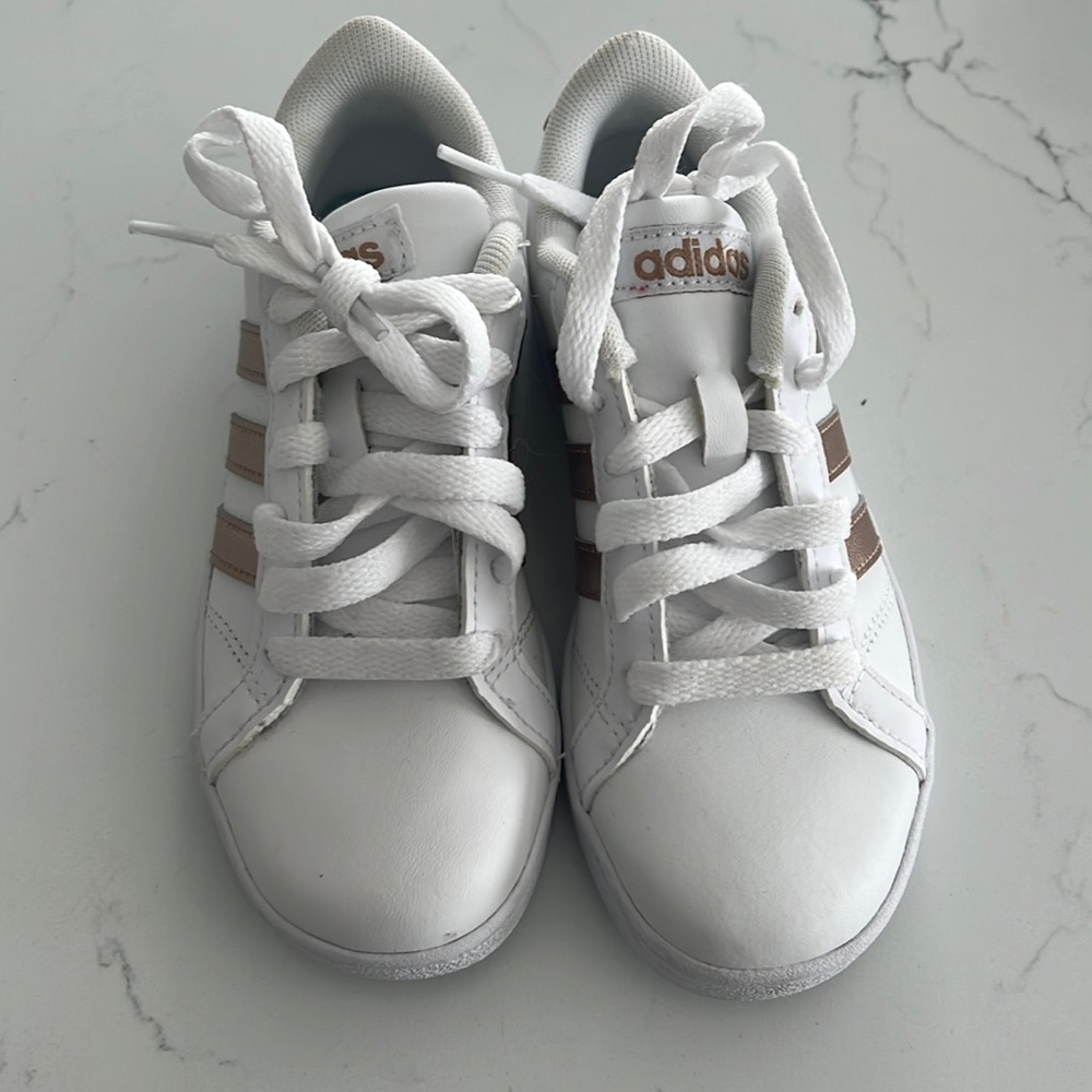 Brand new little girls Adidas tennis shoes sneakers size 12 K